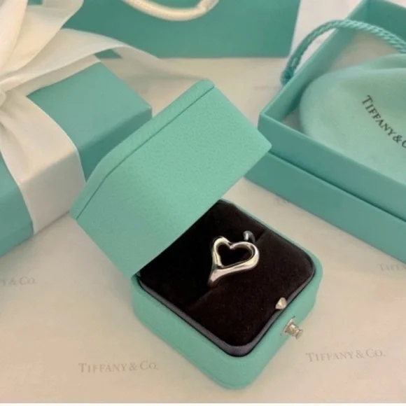 Tiffany & Co. Elsa Peretti Open Heart Ring Sterling Silver Sz. 6.5 W/ Pouch 🎁 - Picture 4 of 7